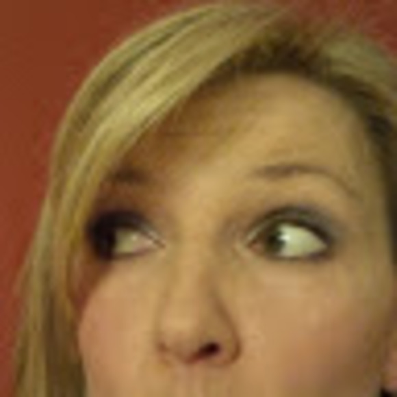 Meet your Posher, Kim - Picture 1 of 1